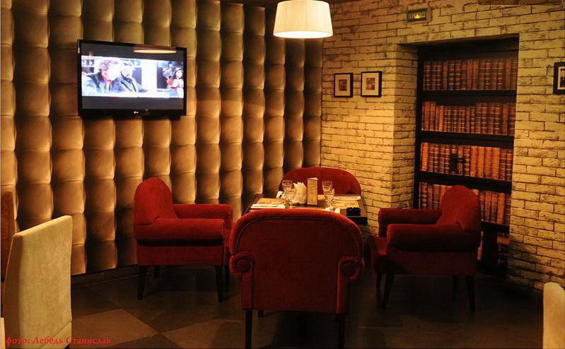 Lucky pub. Лаки бар. Лаки бар Пушкино. Lucky pub Балаково. Спутник лаки бар.